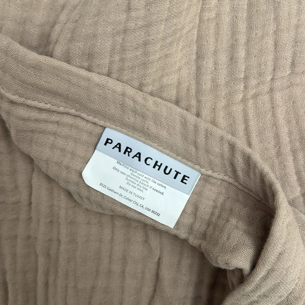 NWOT Parachute 25”x25” Organic Cotton Pillow Cover